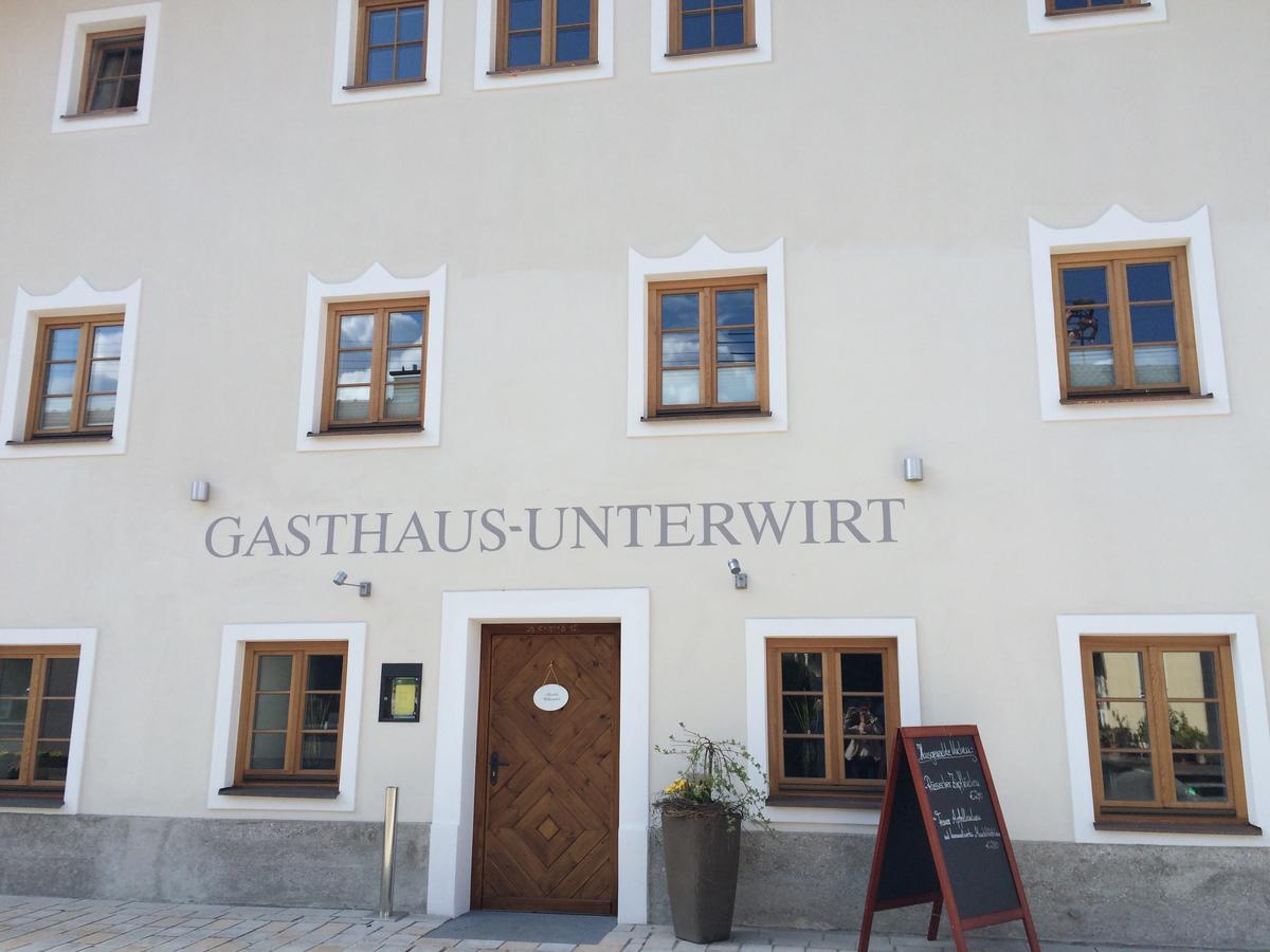 Gasthaus Unterwirt Fridolfing Exteriör bild
